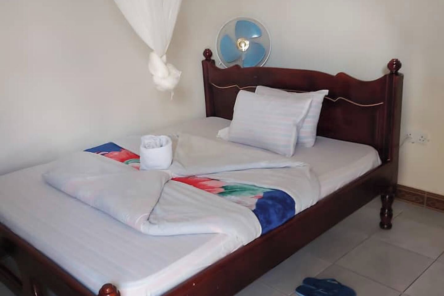 4 Schlafzimmer, Bügeleisen/Bügelbrett, WLAN, Bettwäsche