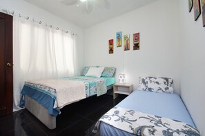 2 bedrooms, iron/ironing board, free WiFi, bed sheets - Modern apartment with A/C excellent location (Cali)
