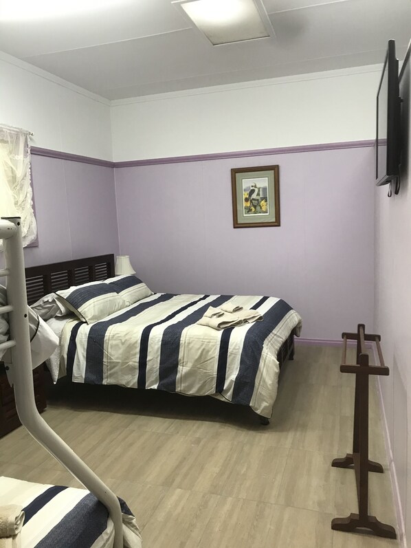 2 Schlafzimmer, Bügeleisen/Bügelbrett, kostenloses WLAN, Bettwäsche