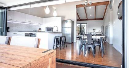 Warana Abode - Pool, Studio, PF, Walk to Beach