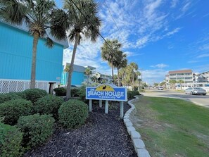 Property grounds - Beach House 312 - Oceanfront Complex in Garden City Beach, SC (Garden City)