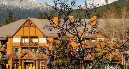 Heart of the Village. Newly renovated , modern décor throughout, Central AC just installed 2024