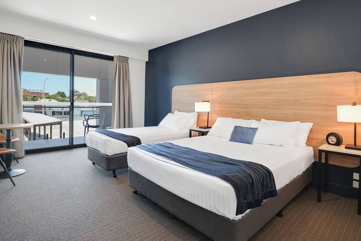 Executive Room, Multiple Beds, Balcony | 1 bedroom, minibar, in-room safe, desk