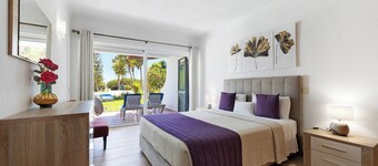 Charming Apartment “Navegador” close to the Beach with Pool, Terrace & Garden