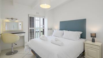 Classic Villa | Cribs/infant beds, bed sheets