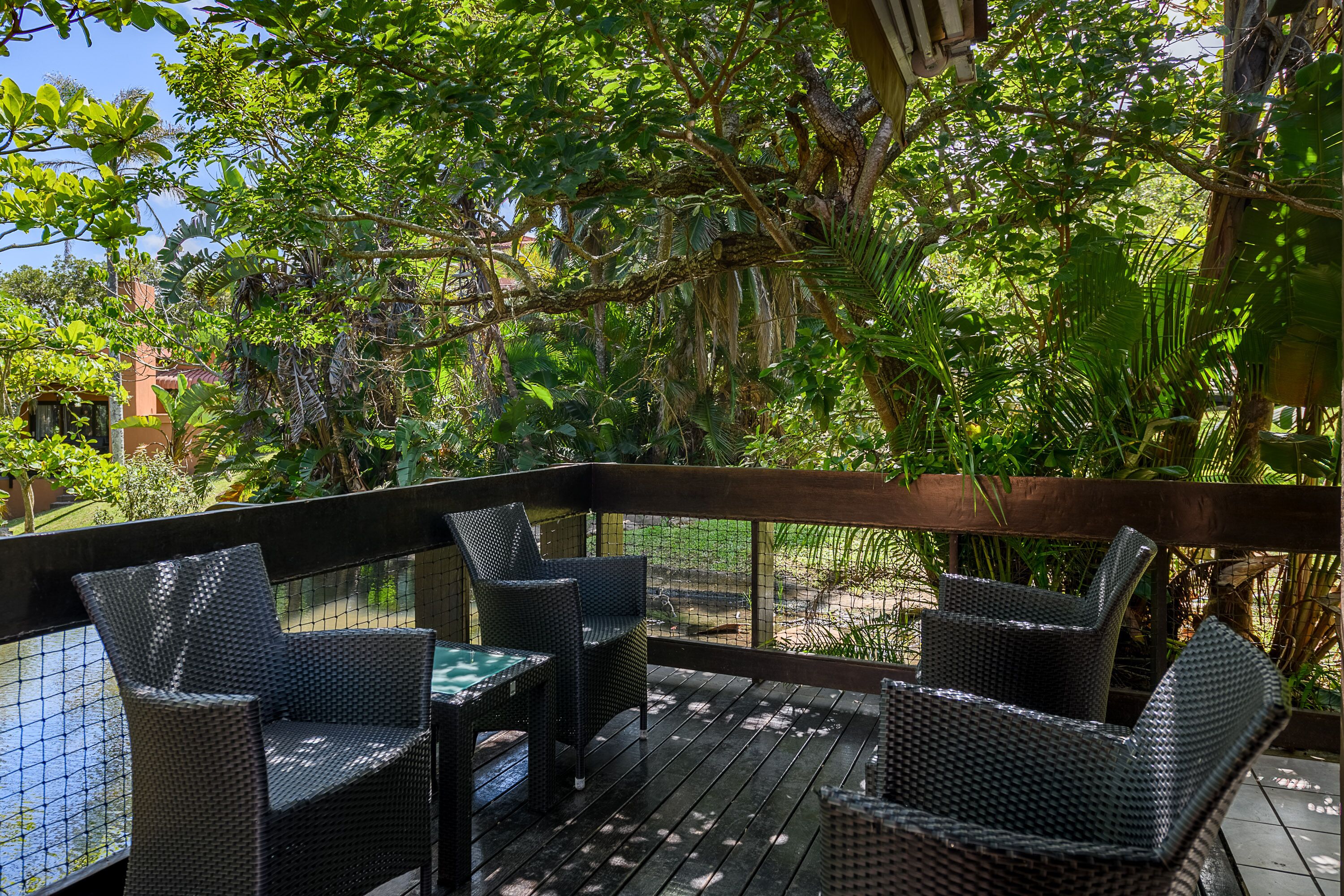 Biệt thự Superior | Hiên