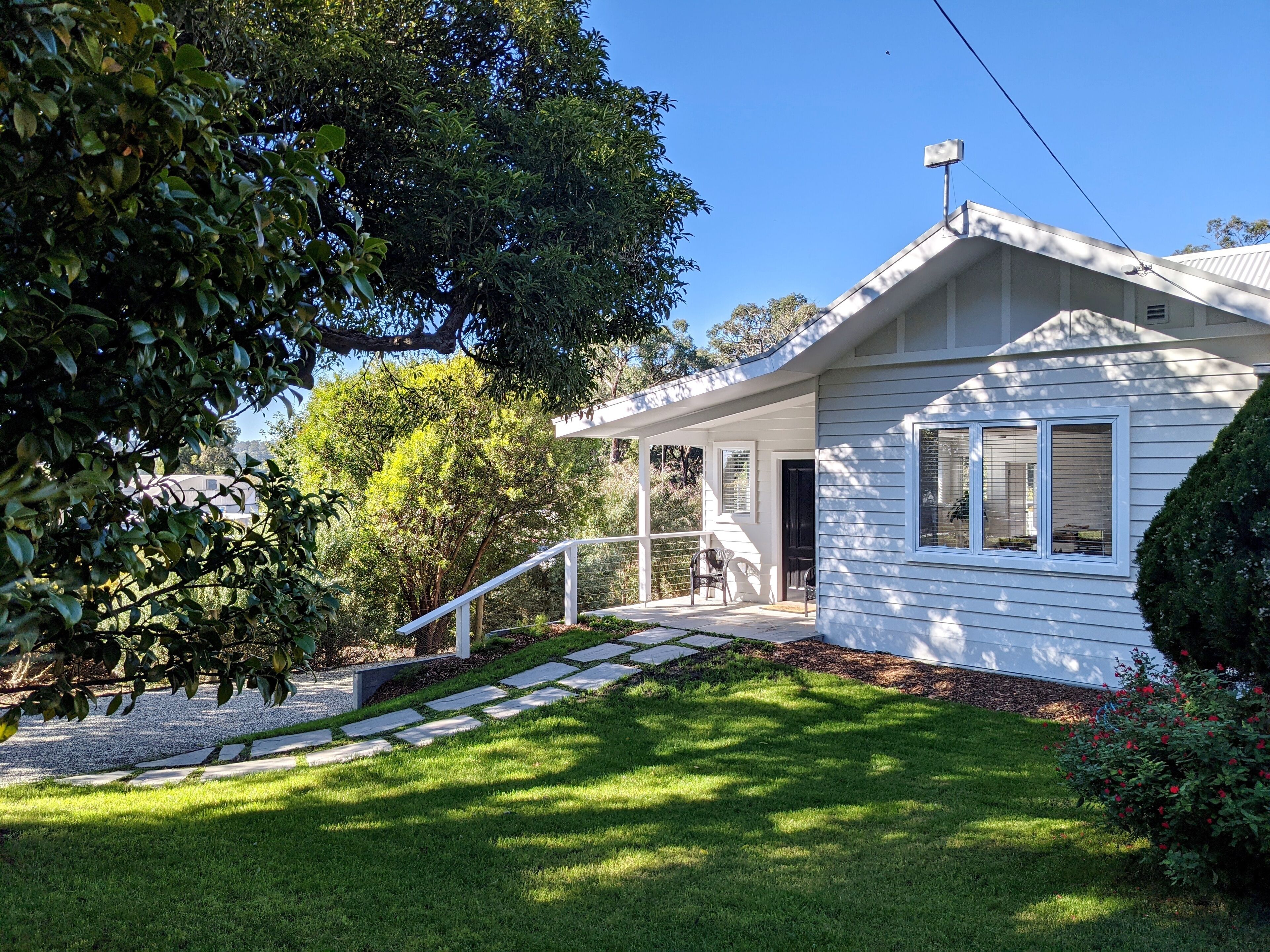 Ideal location to the Yarra Valley & Dandenongs