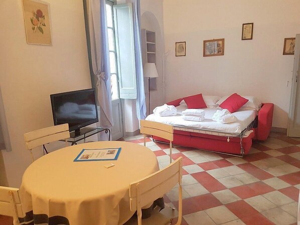 Fer et planche à repasser, accès au Wi-Fi (inclus), literie fournie