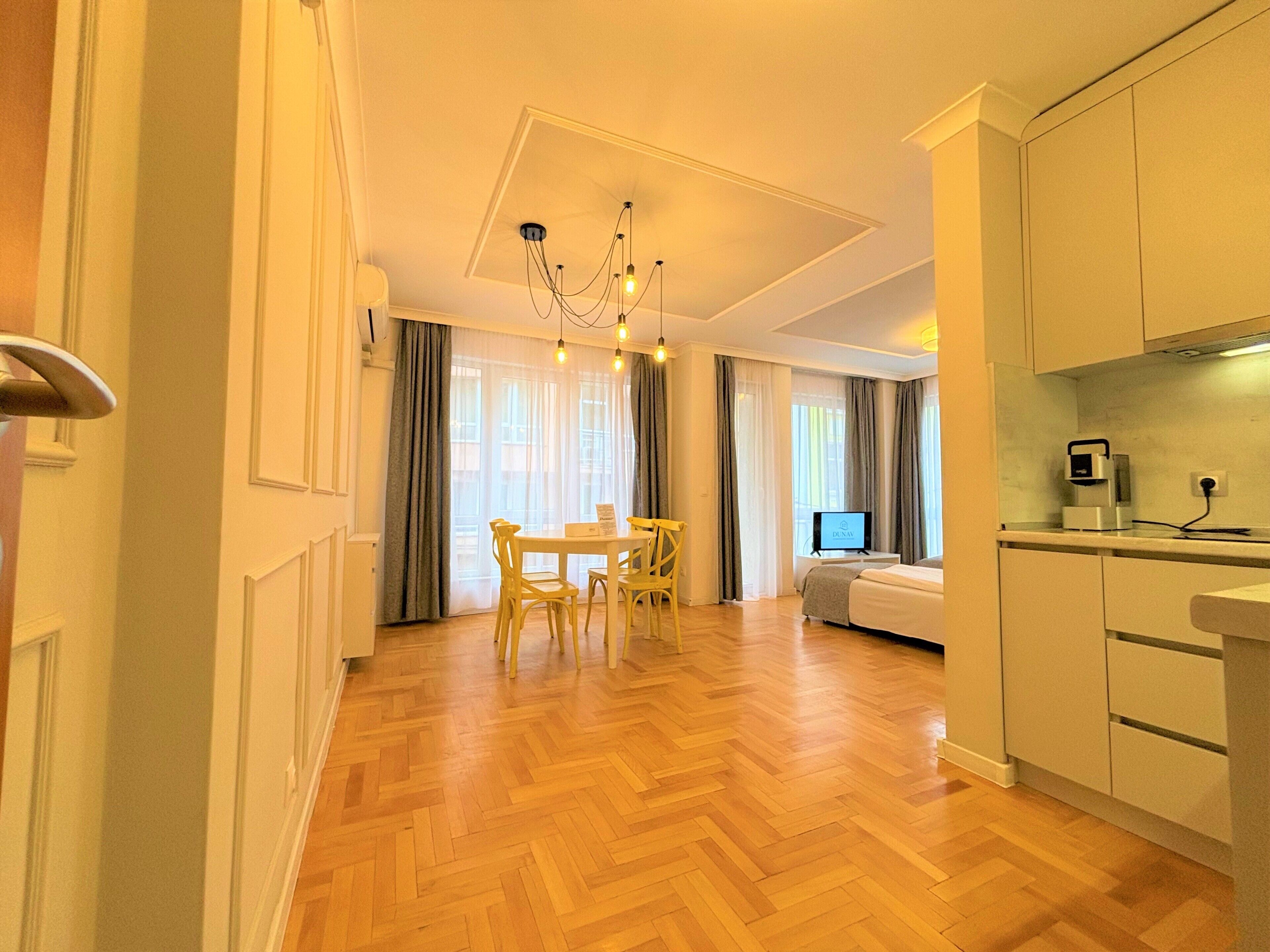 Superior One-Bedroom Apartment | In-room safe, desk, laptop workspace, blackout drapes