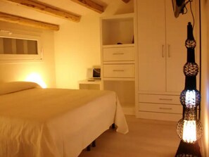 1 Schlafzimmer, Zimmersafe, Bügeleisen/Bügelbrett, Reisekinderbett