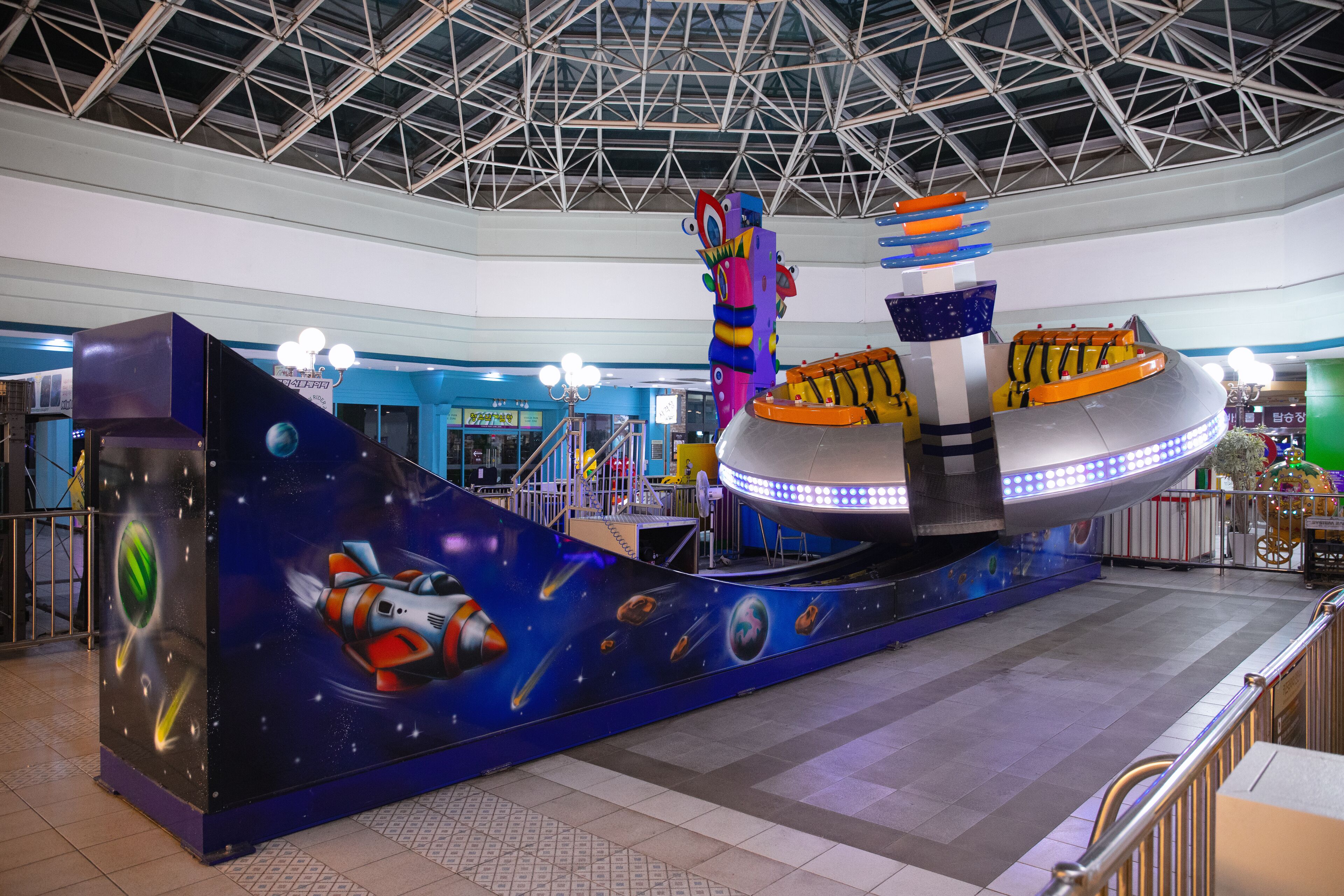 2 bedrooms, premium bedding, in-room safe, free wifi