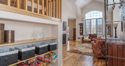 Cobble Creek Lane: Spacious, Gourmet Kitchen, Great for Families