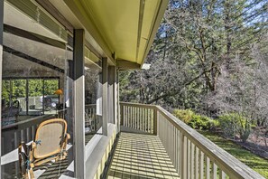 Property grounds - Woodsy Willow Creek Getaway w/ Pool & Deck! (Willow Creek)