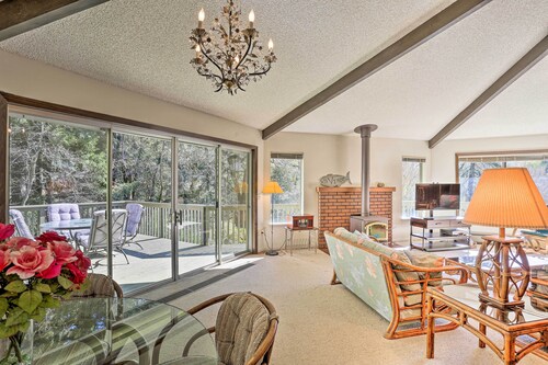 Woodsy Willow Creek Getaway w/ Pool & Deck!