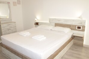 1 bedroom, WiFi, bed sheets