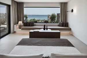 Riviera Suite, Sea View | Hypo-allergenic bedding, minibar, in-room safe, individually furnished