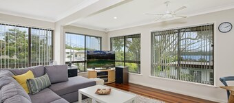 Number One - tranquility, views, walk to beach