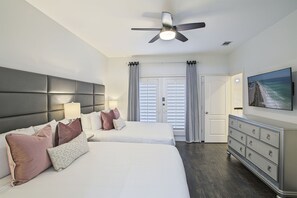 4 bedrooms, Internet, bed sheets