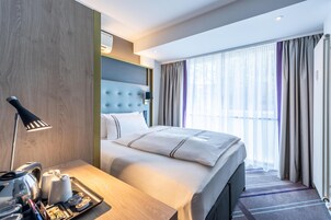 Sistema de insonorización, wifi gratis y ropa de cama 