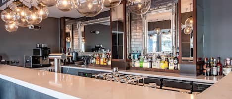 Bar (in der Unterkunft)