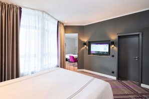 Business centre - Premier Inn Saarbrücken City Centre (Saarbrucken)