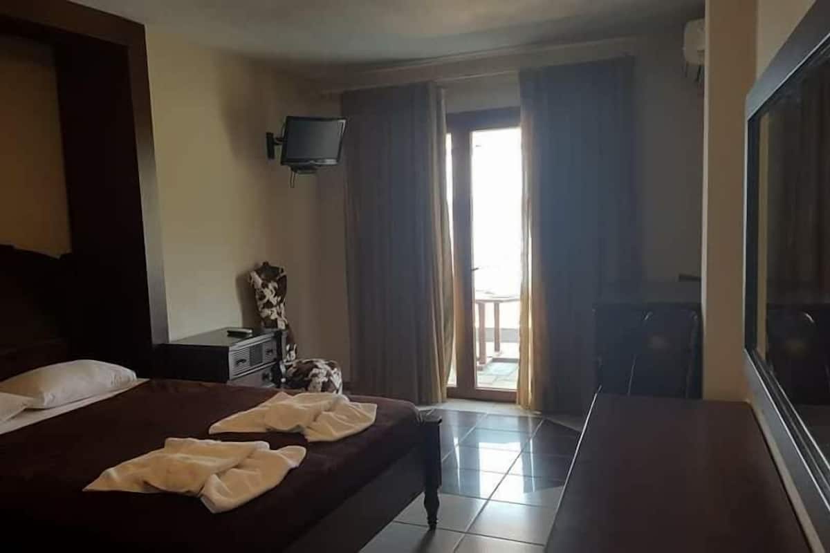 Camera Superior, vista mare | 1 camera, minibar, con stile personalizzato, con arredamento individuale