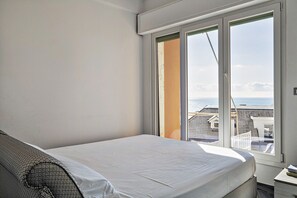 1 camera, ferro/asse da stiro, Wi-Fi gratuito, lenzuola