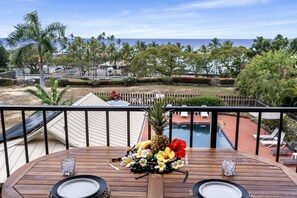 Condo, 2 Bedrooms | Outdoor dining - Kahalu'u Bay S #204 2 Bedroom Condo by RedAwning (Kailua-Kona)