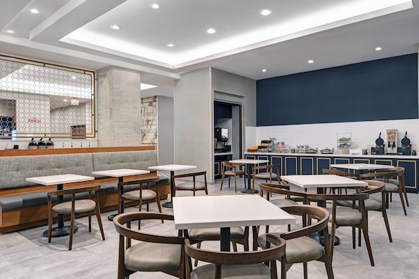 Café da manhã continental grátis todos os dias