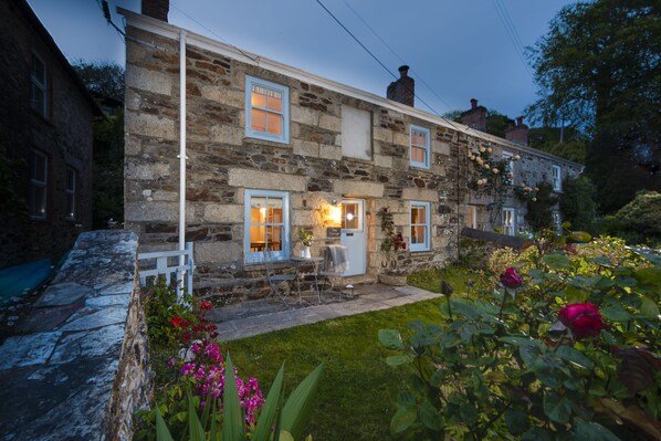 Luxury Cottage, Private Bathroom, River View | Exterior - Navas Nook LLP (Falmouth)