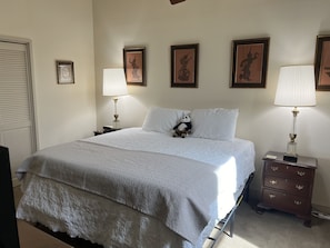 2 bedrooms, iron/ironing board, free WiFi, bed sheets