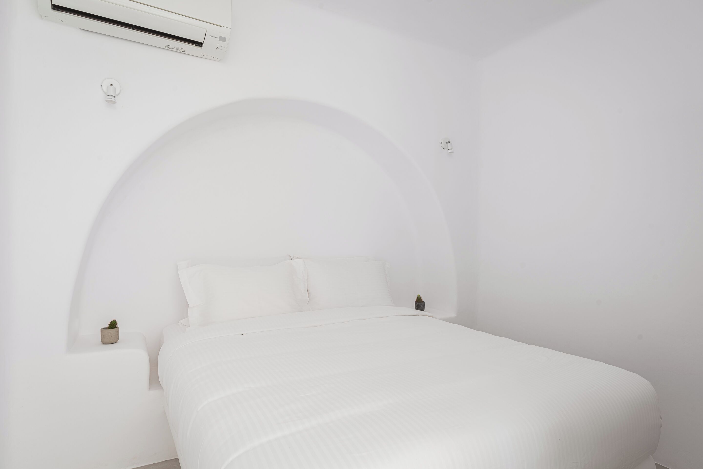 One Bedroom Suite by Koumi Homes Mykonos | Blackout drapes, free WiFi, bed sheets
