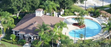 Appartement, meerdere bedden (Lucaya Village Resort - 3 beds and 2 ) | Zwembad