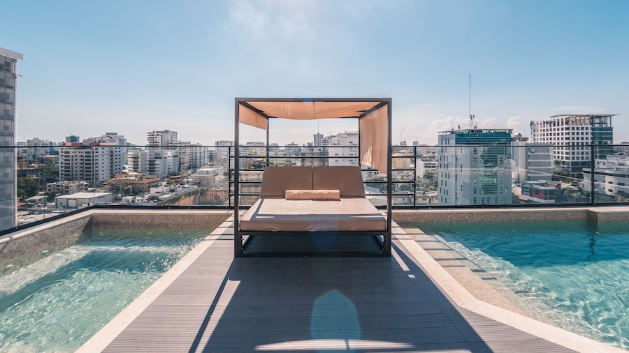 Regatta Living Hotel By Mint