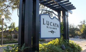 Leilighet, flere senger (Modern Lucaya 4 Bedrooms 3 Baths Town) | Eksteriør