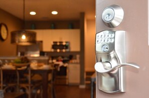 Apartment, Multiple Beds (*Nov Special* at Lucaya 3 Beds 2 Bath) | Dining