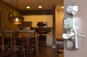 Appartement, plusieurs lits (*November Special* at LV 3 Beds 2 Bat) | Cuisine privée