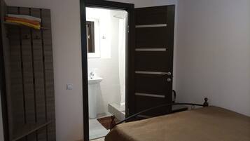 Kahden hengen perhehuone | Ilmainen Wi-Fi