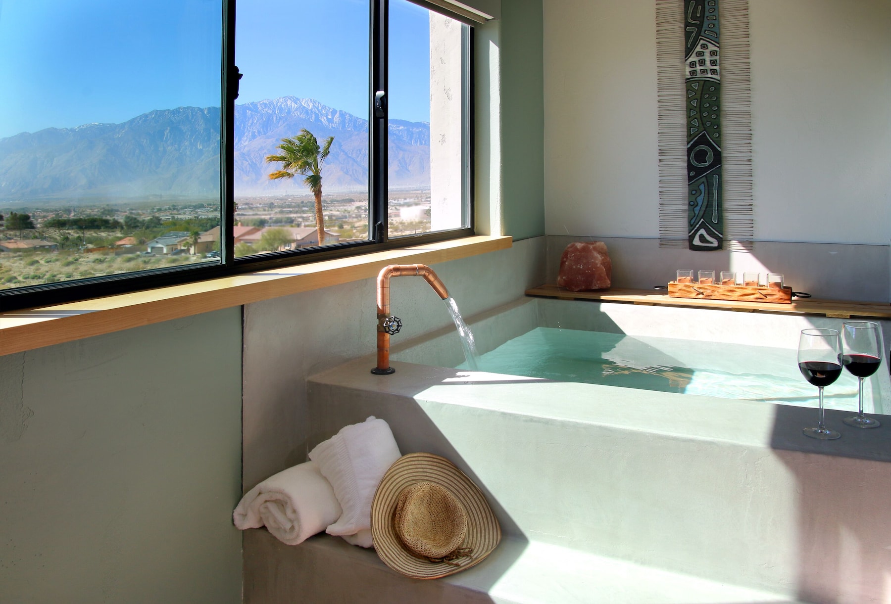 Private spa tub