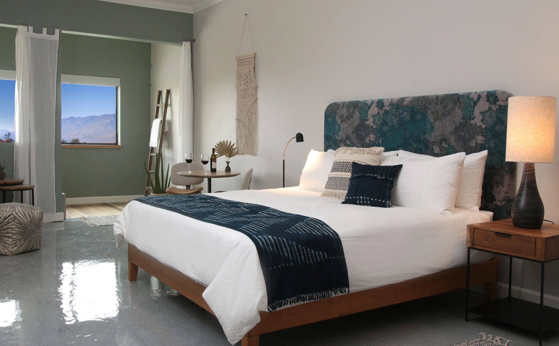 Egyptian cotton sheets, premium bedding, down comforters, pillowtop beds