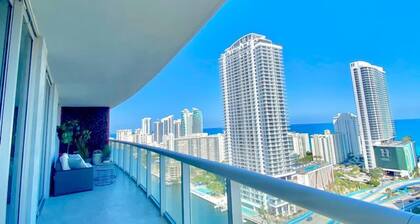 Enjoy this Spectacular Ocean & Intracoastal view , beautiful modern unit.