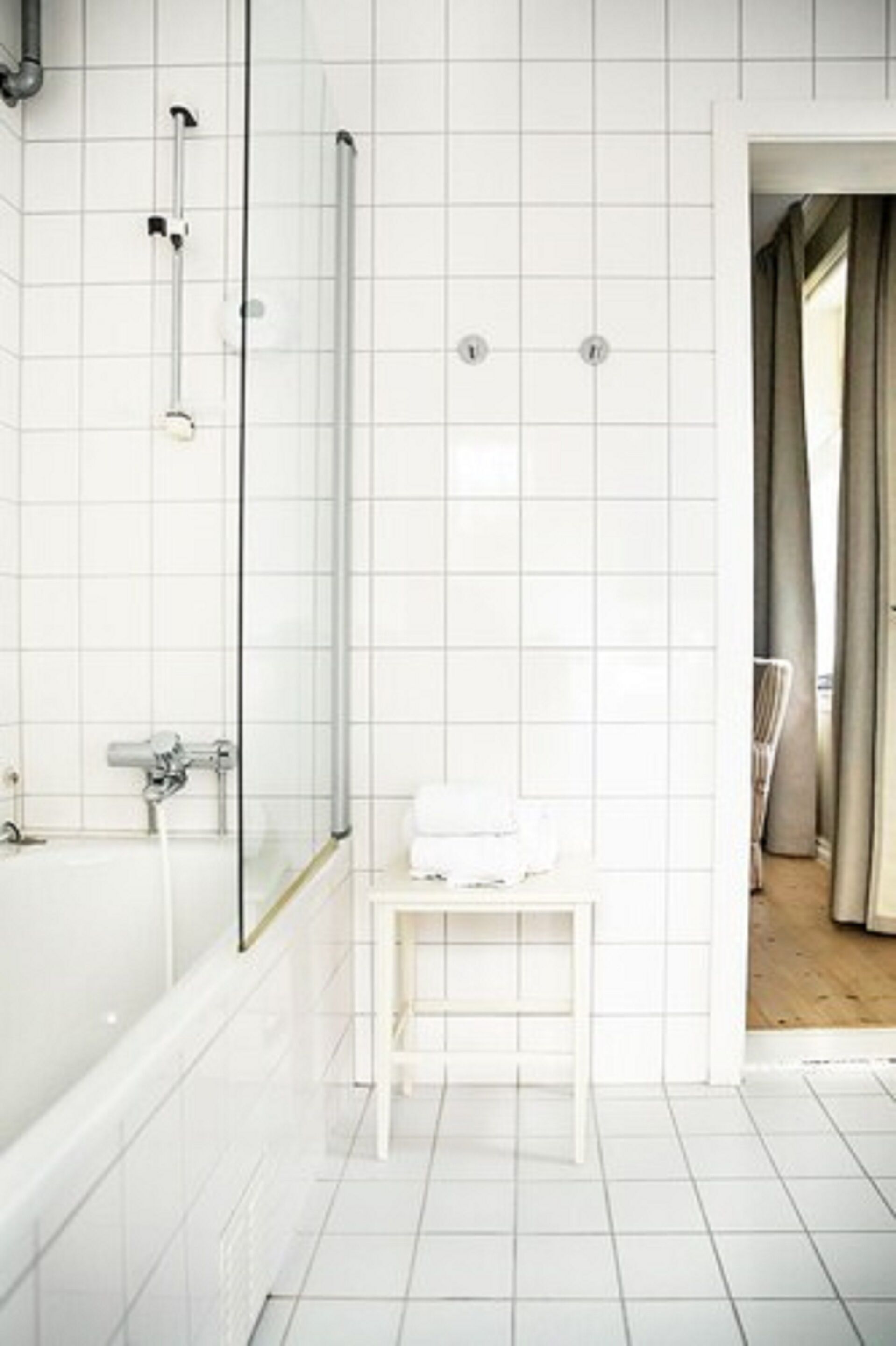 superior room (lindstrøm 1899) | bathroom | shower, free toiletries, hair dryer, soap