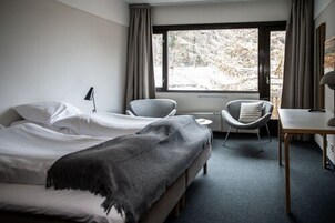 Quarto standard (Main House) | Escrivaninha, Wi-Fi de cortesia, roupa de cama