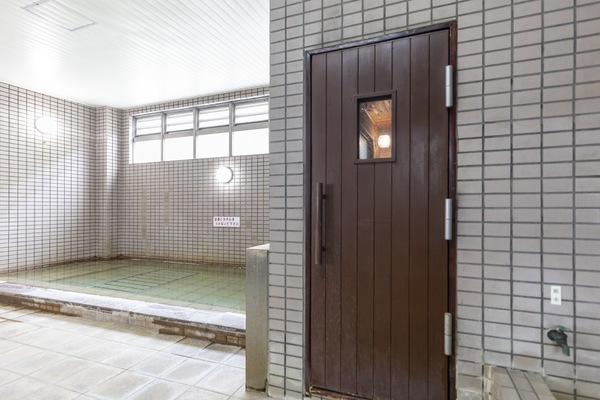 Public bath