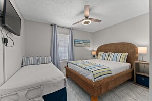 2 bedrooms, iron/ironing board, free WiFi, bed sheets