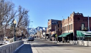 Exterior - Tenderfoot Loft - Downtown - Inside Historic Palace Hotel  (Salida)