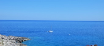 La Casa di Pietro - A Window on the Sea in Marina Di Novaglie