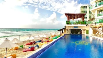Utomhuspool