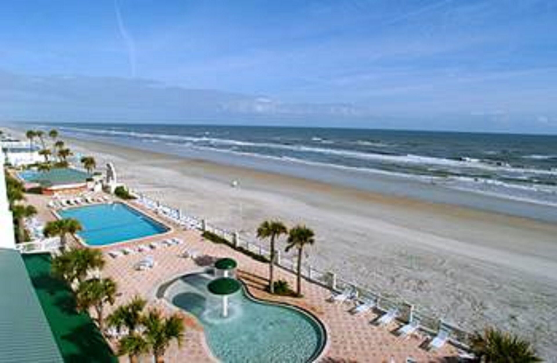 Cove On Ormond Beach Resort ~ 2 BD CONDO ON THE BEACH ~ BEAUTIFUL VIEWS