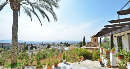 Bird flight level, panoramic views and private parking